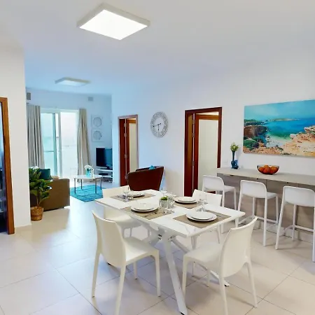 Lovely Seaside Apt Balluta Bay